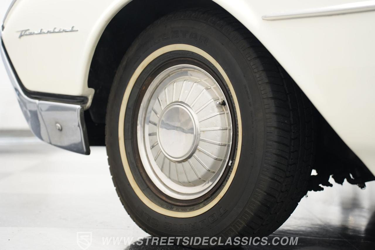 1962 Ford Thunderbird