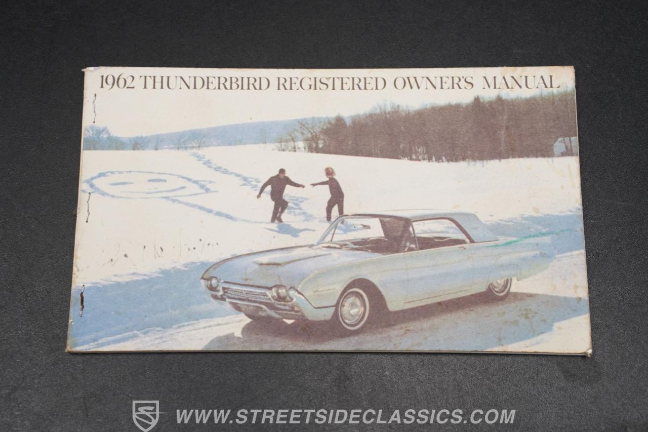 1962 Ford Thunderbird