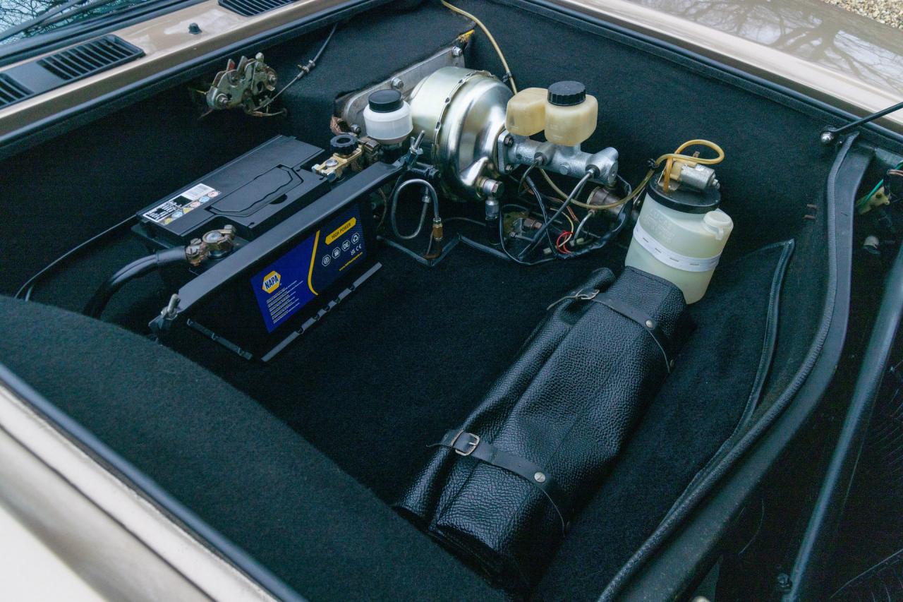 1975 De Tomaso Pantera GTS Tetto Apribile &ldquo;Restored to factory specifications&rdquo;