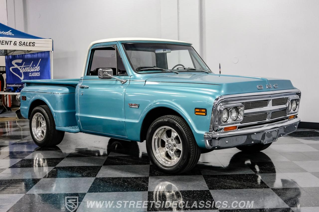 1969 GMC C10 Stepside Restomod