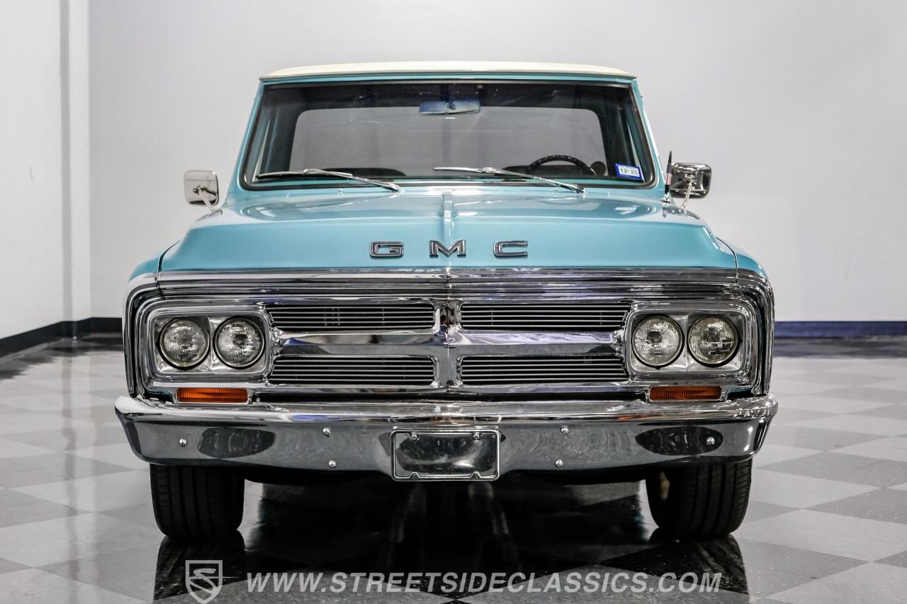 1969 GMC C10 Stepside Restomod