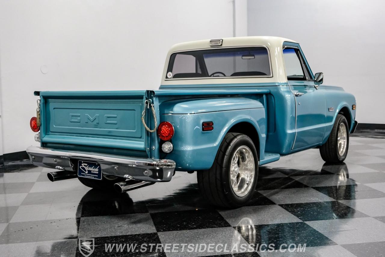 1969 GMC C10 Stepside Restomod