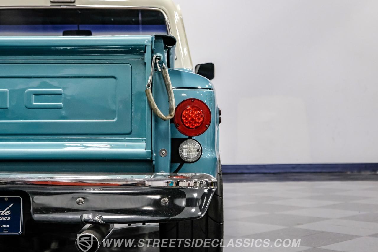 1969 GMC C10 Stepside Restomod