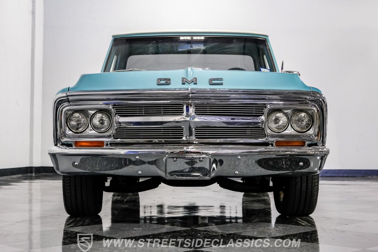1969 GMC C10 Stepside Restomod