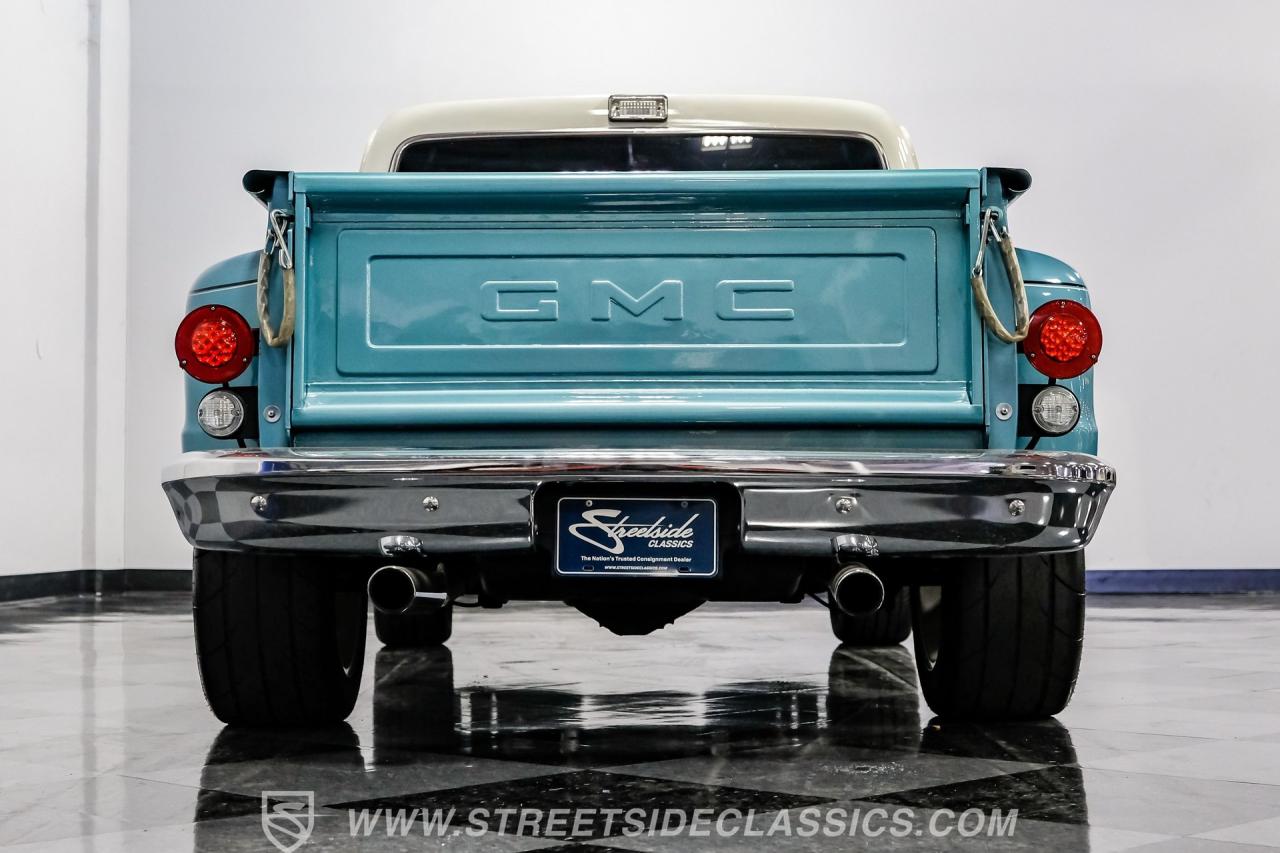 1969 GMC C10 Stepside Restomod