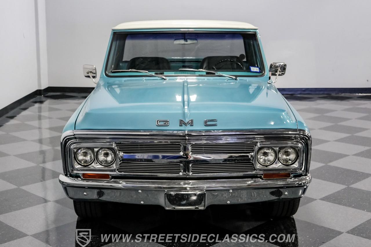 1969 GMC C10 Stepside Restomod
