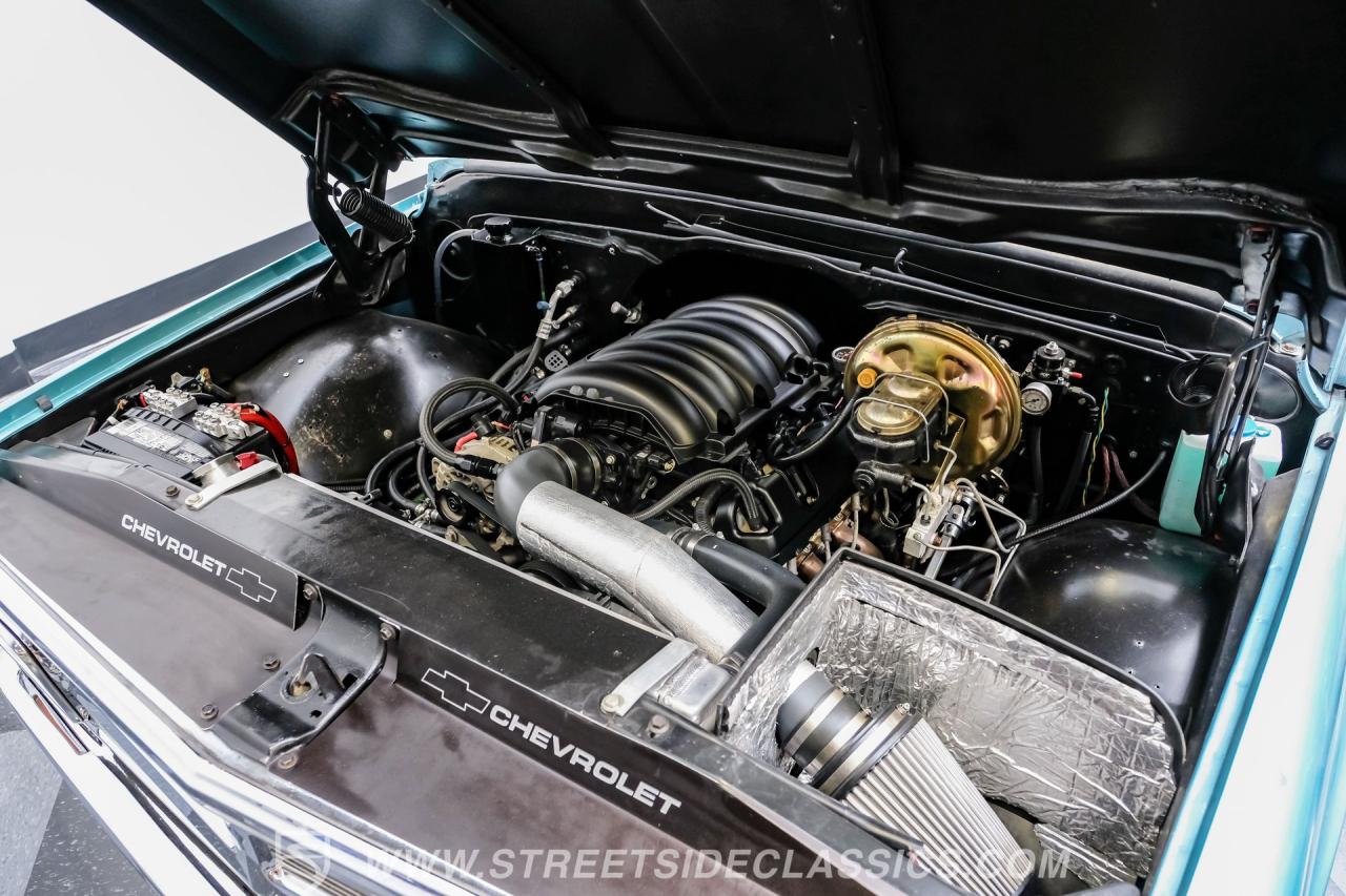 1969 GMC C10 Stepside Restomod