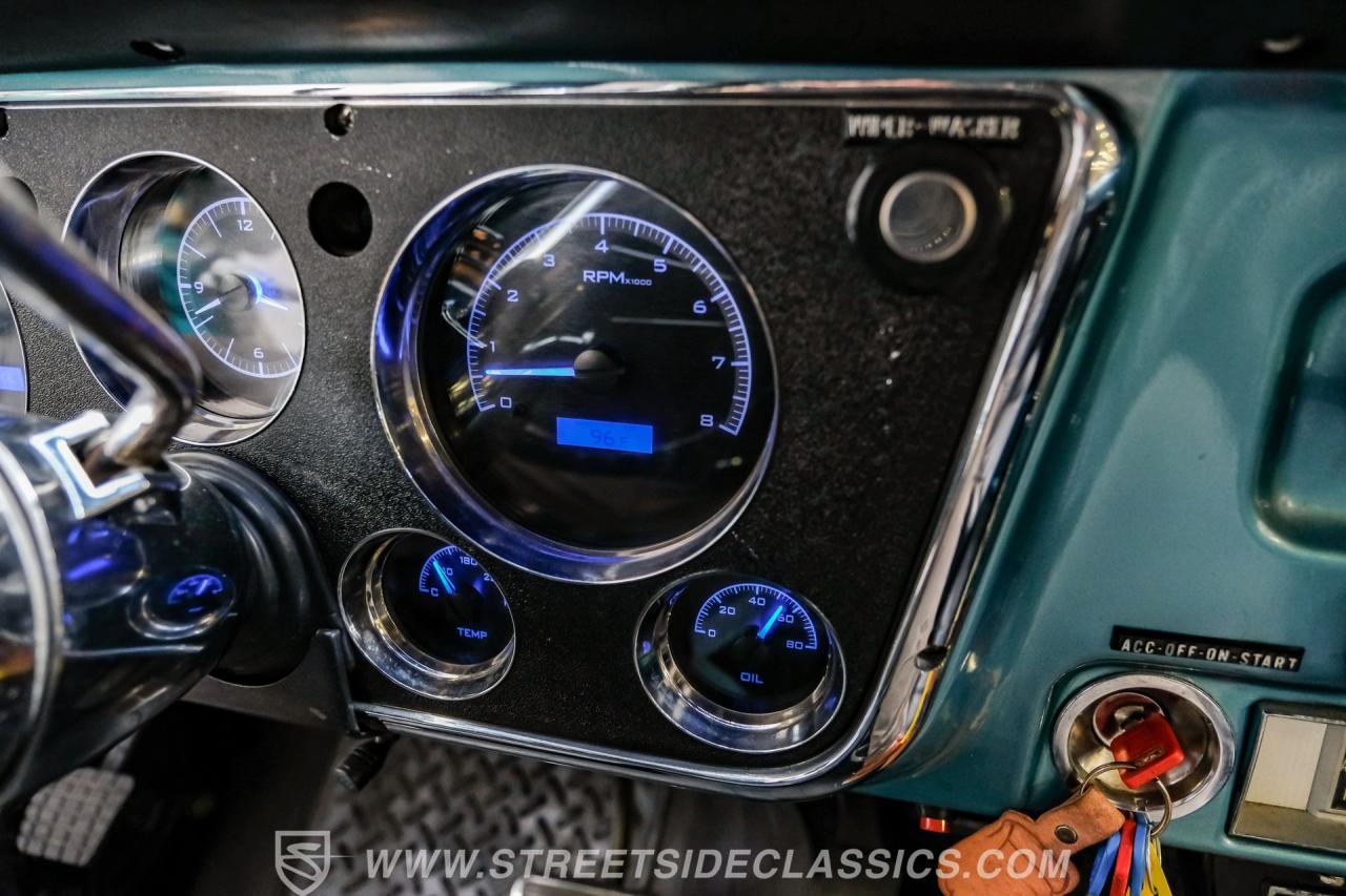 1969 GMC C10 Stepside Restomod