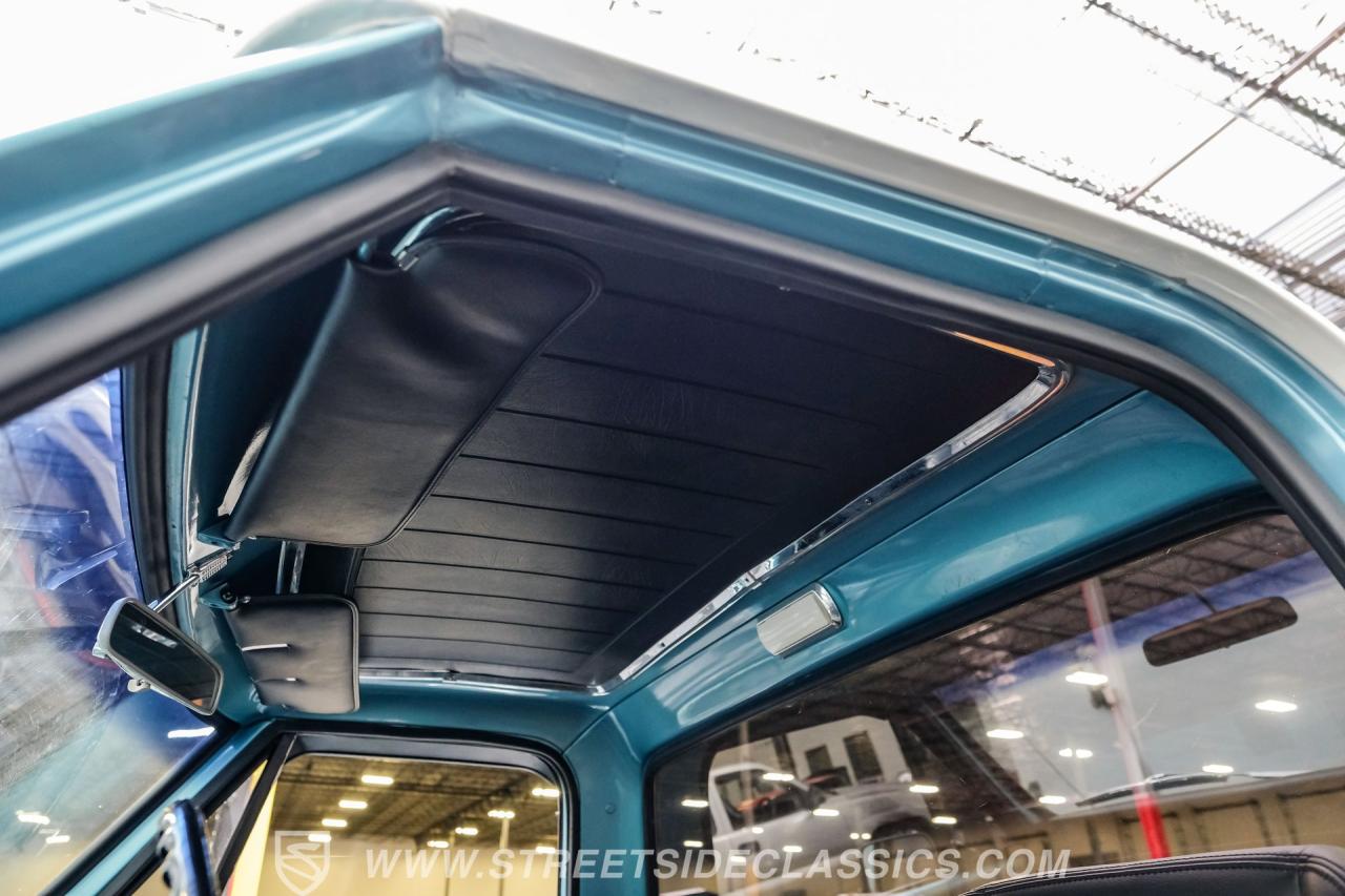 1969 GMC C10 Stepside Restomod