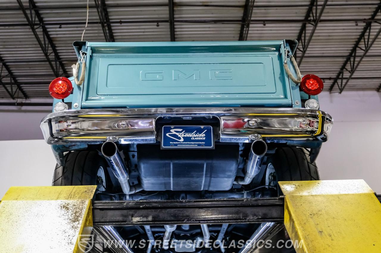 1969 GMC C10 Stepside Restomod