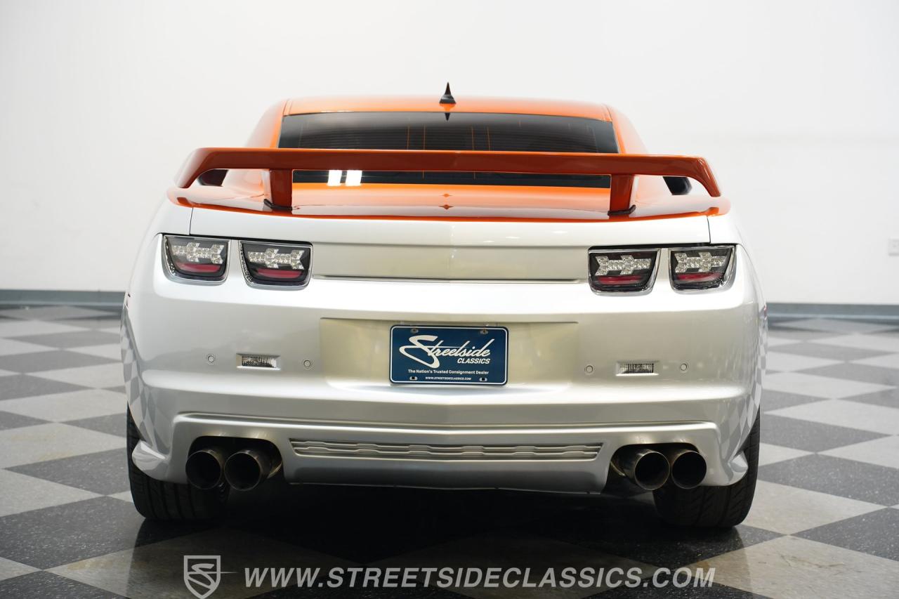 2011 Chevrolet Camaro 2SS Custom