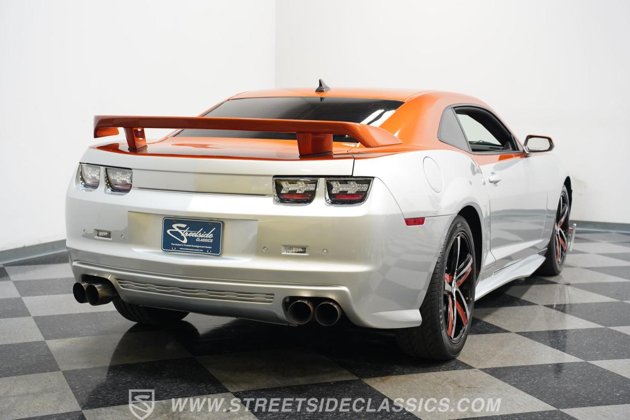 2011 Chevrolet Camaro 2SS Custom
