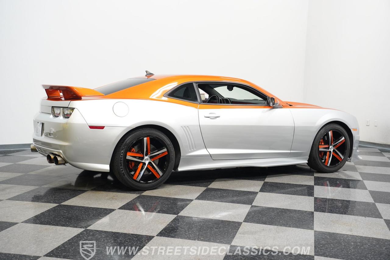 2011 Chevrolet Camaro 2SS Custom