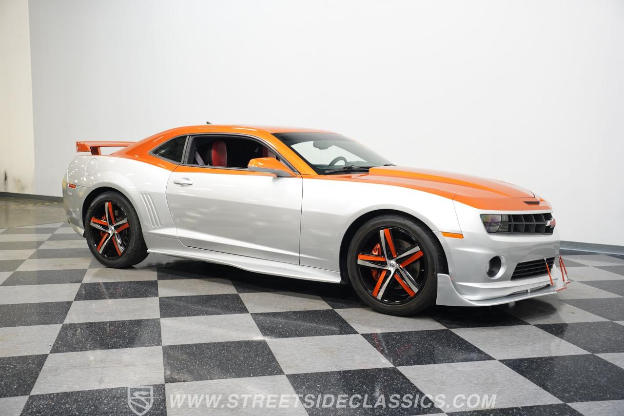 2011 Chevrolet Camaro 2SS Custom