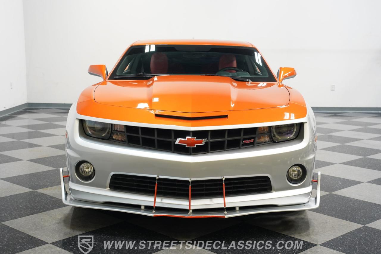 2011 Chevrolet Camaro 2SS Custom