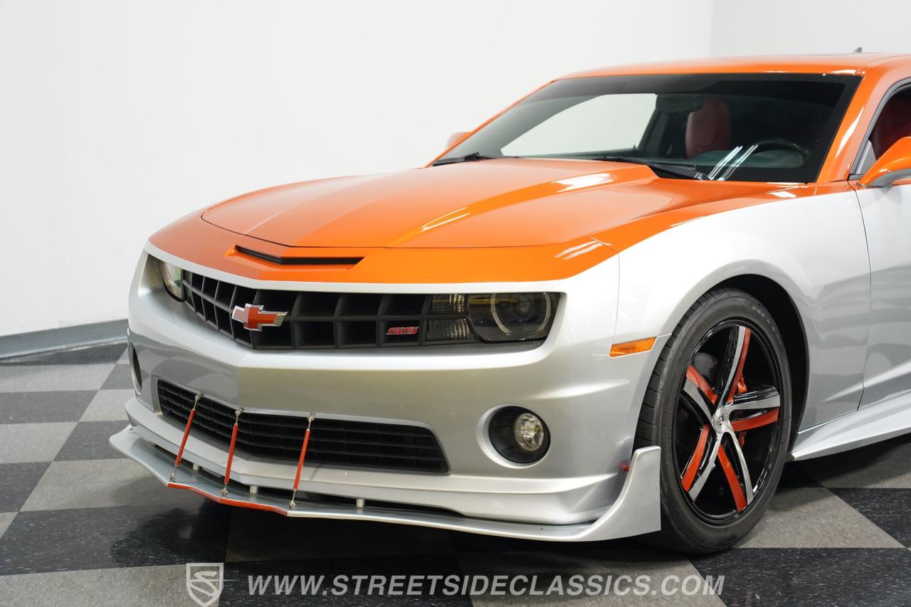 2011 Chevrolet Camaro 2SS Custom