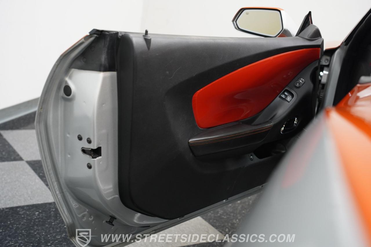 2011 Chevrolet Camaro 2SS Custom