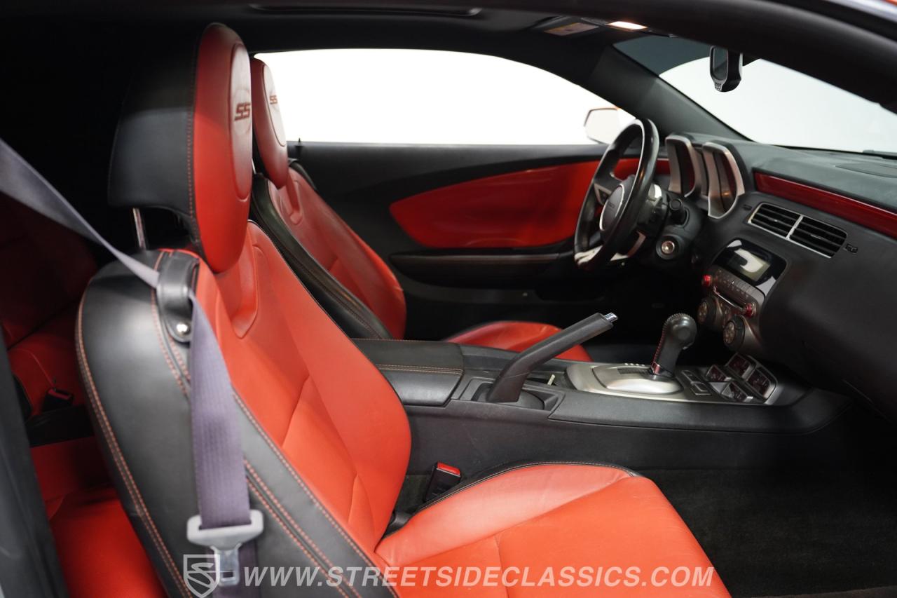 2011 Chevrolet Camaro 2SS Custom