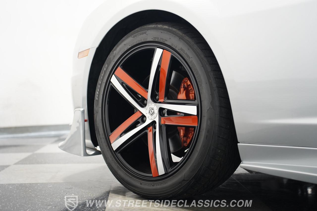 2011 Chevrolet Camaro 2SS Custom