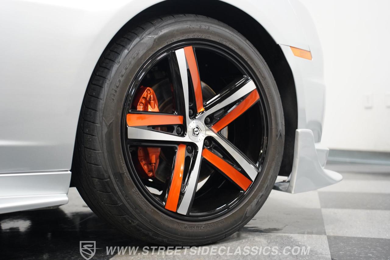 2011 Chevrolet Camaro 2SS Custom