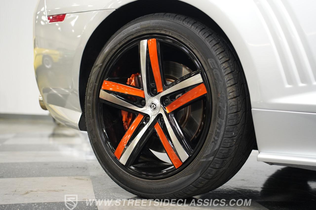 2011 Chevrolet Camaro 2SS Custom