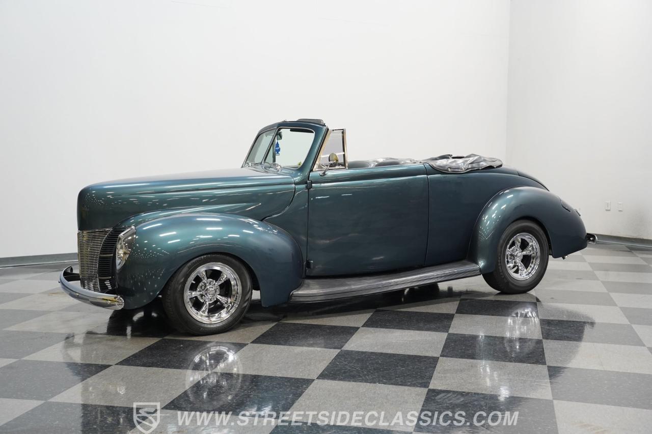 1940 Ford Deluxe Convertible