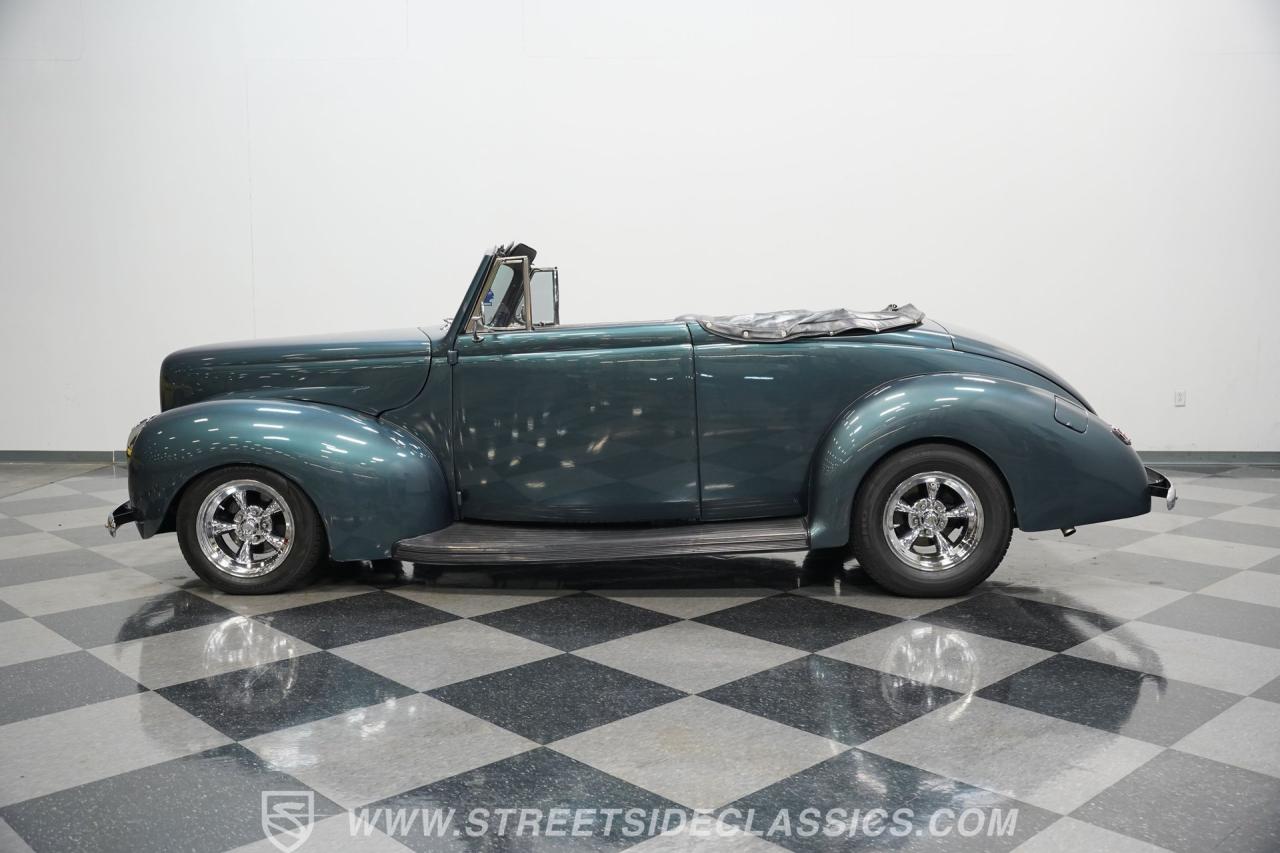 1940 Ford Deluxe Convertible