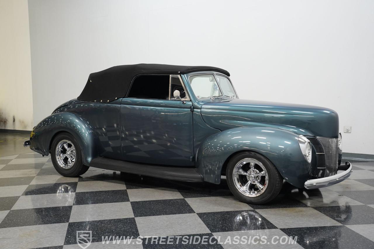 1940 Ford Deluxe Convertible