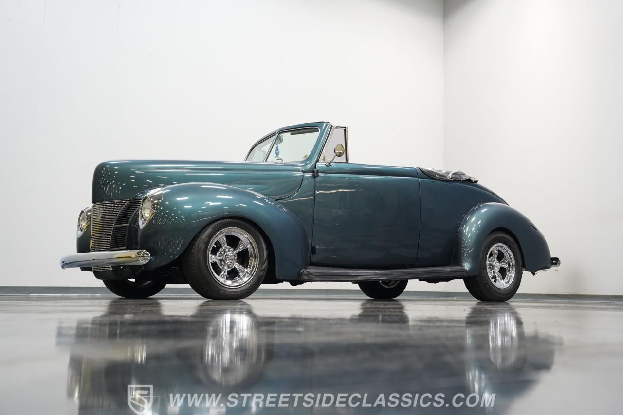 1940 Ford Deluxe Convertible