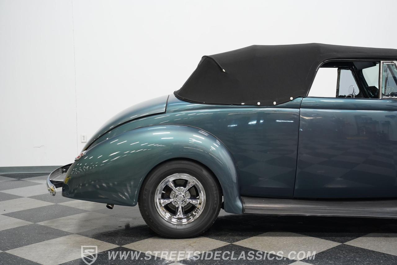 1940 Ford Deluxe Convertible