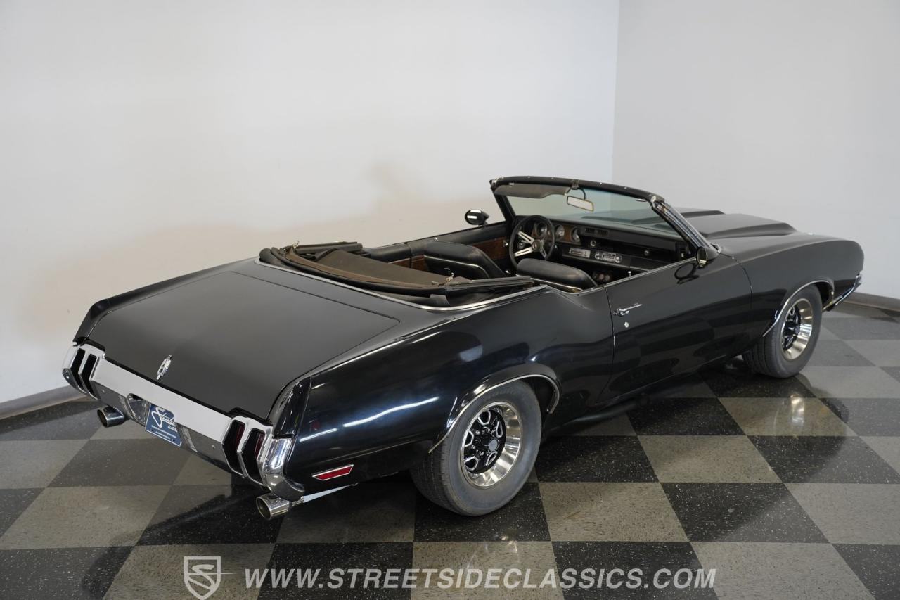 1970 Oldsmobile Cutlass Supreme Convertible