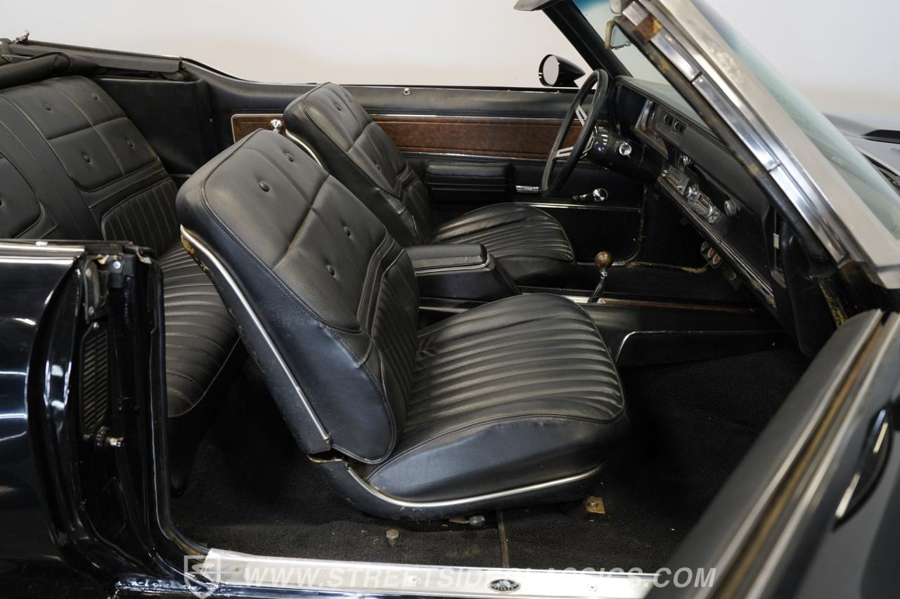 1970 Oldsmobile Cutlass Supreme Convertible