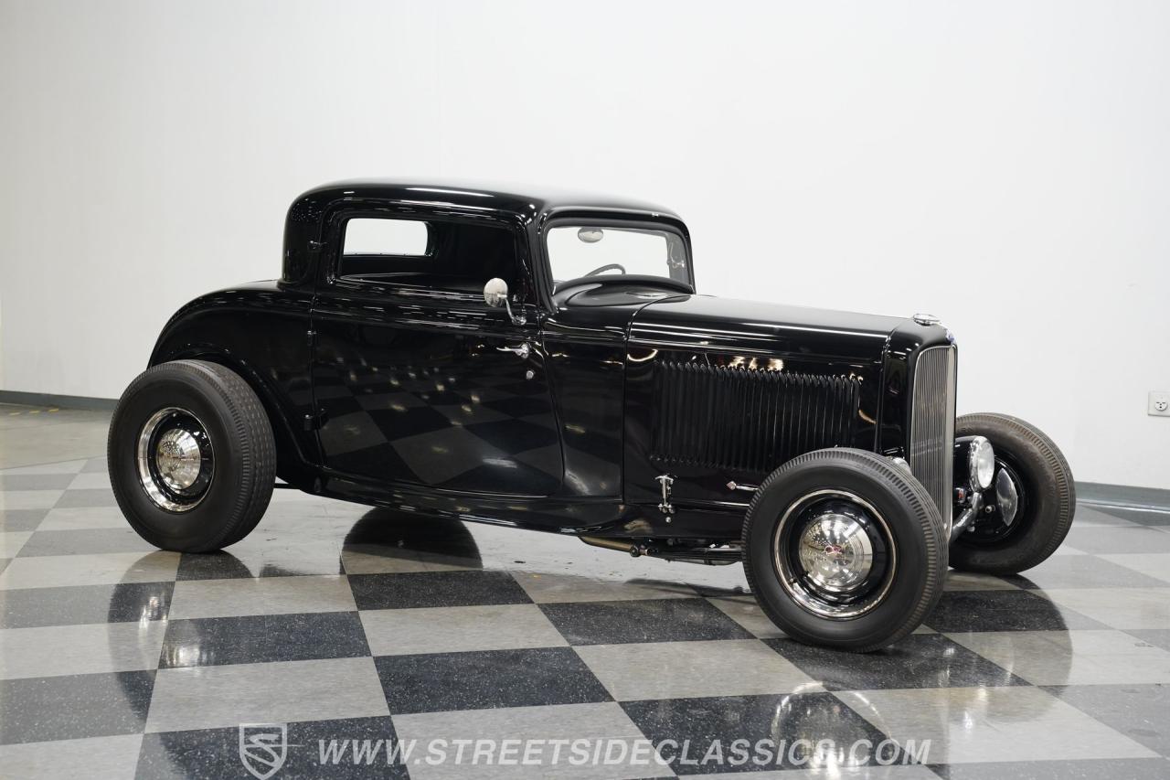 1932 Ford 3-Window Coupe