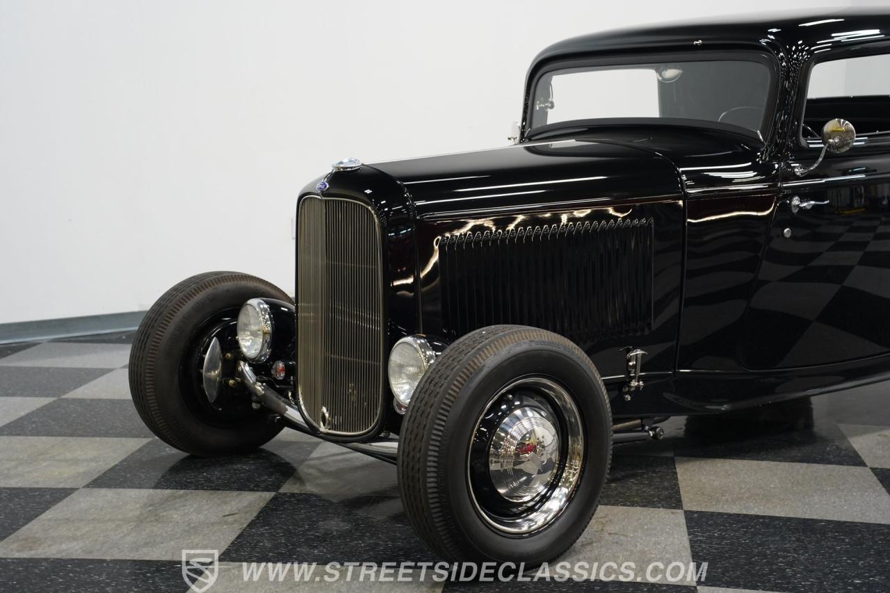 1932 Ford 3-Window Coupe