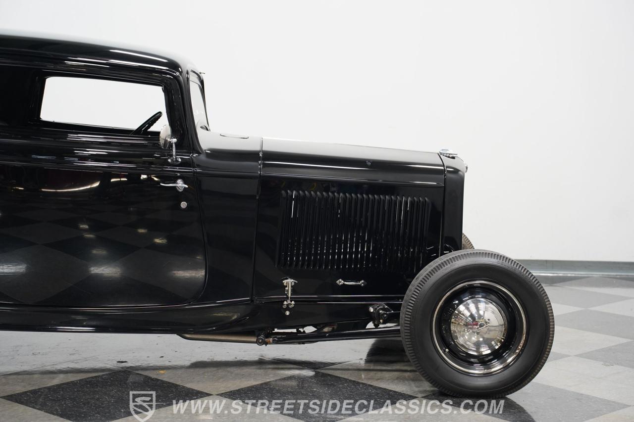 1932 Ford 3-Window Coupe