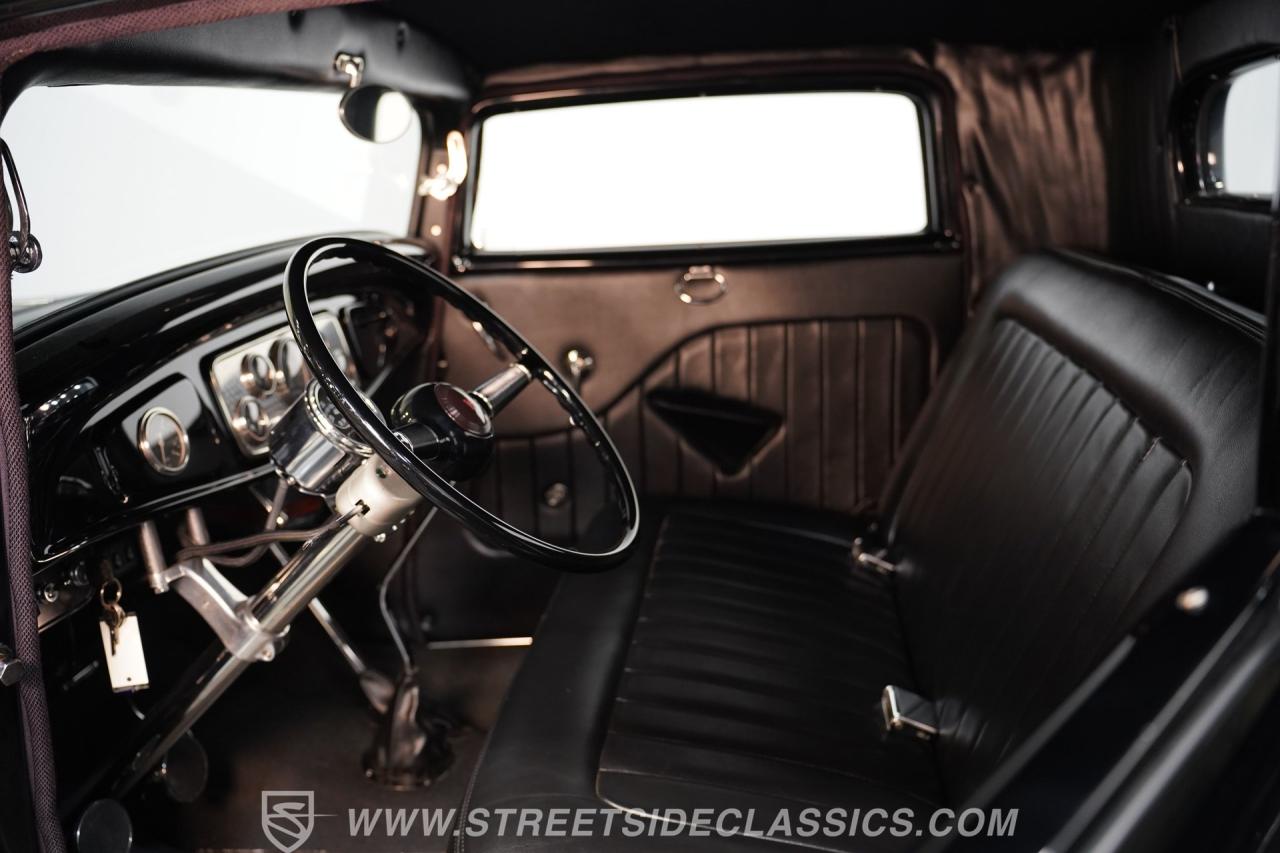 1932 Ford 3-Window Coupe