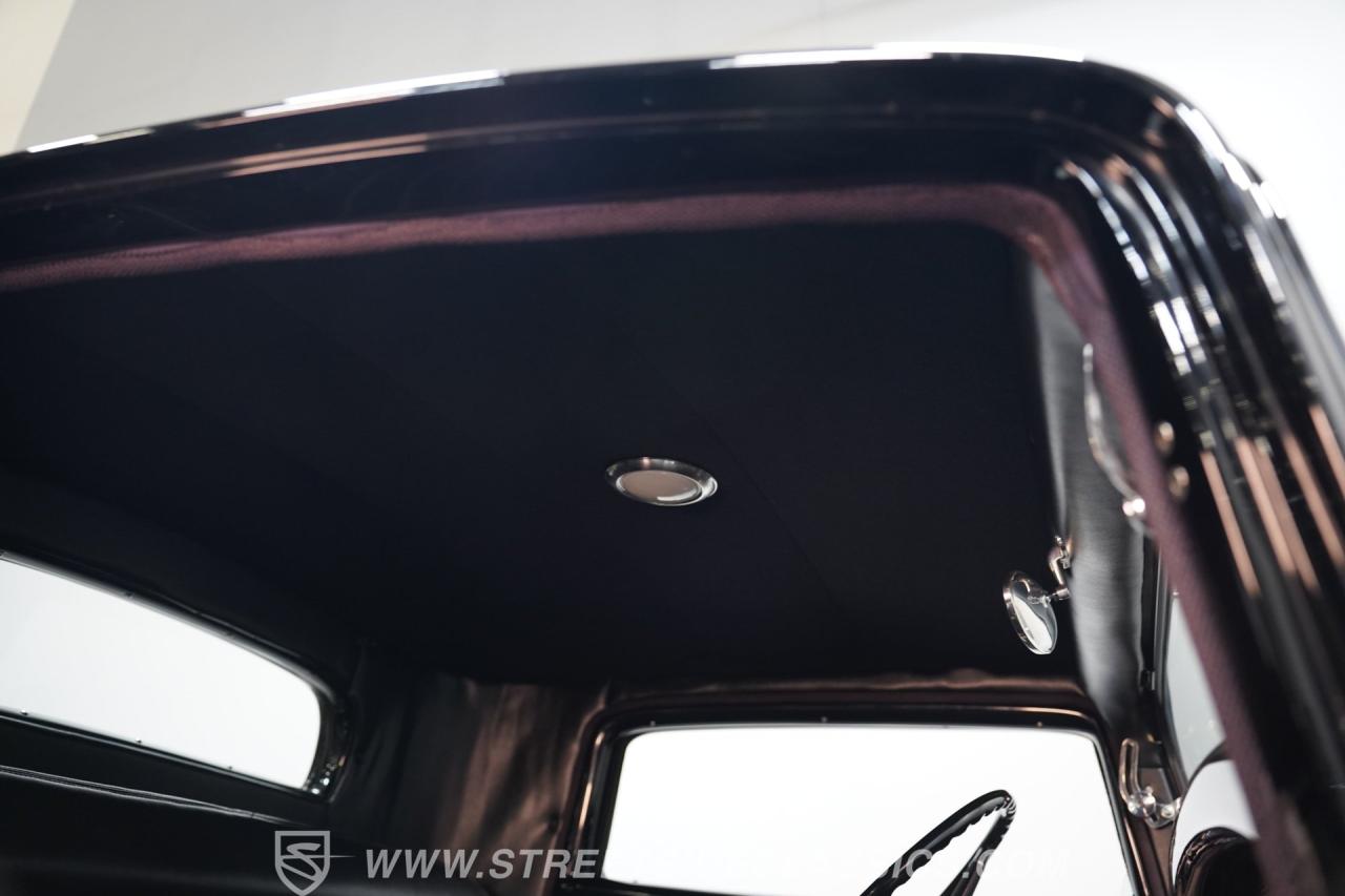 1932 Ford 3-Window Coupe