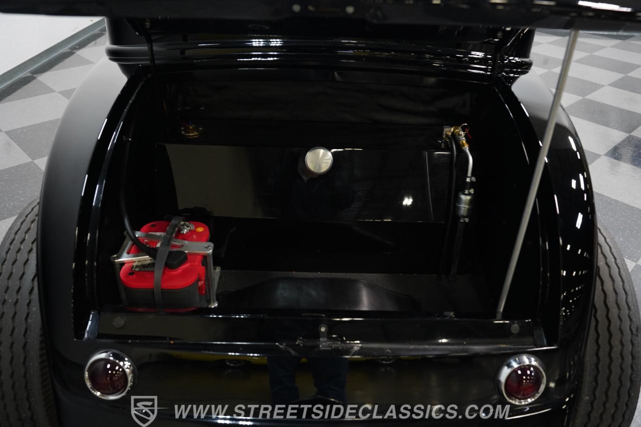 1932 Ford 3-Window Coupe