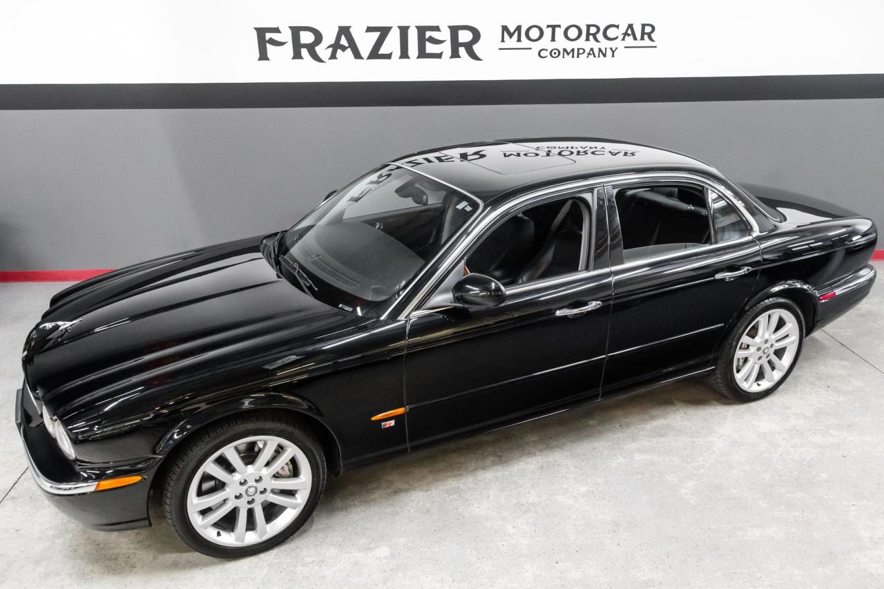 2004 Jaguar XJR SUPERCHARGED V8