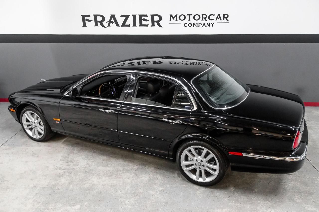 2004 Jaguar XJR SUPERCHARGED V8
