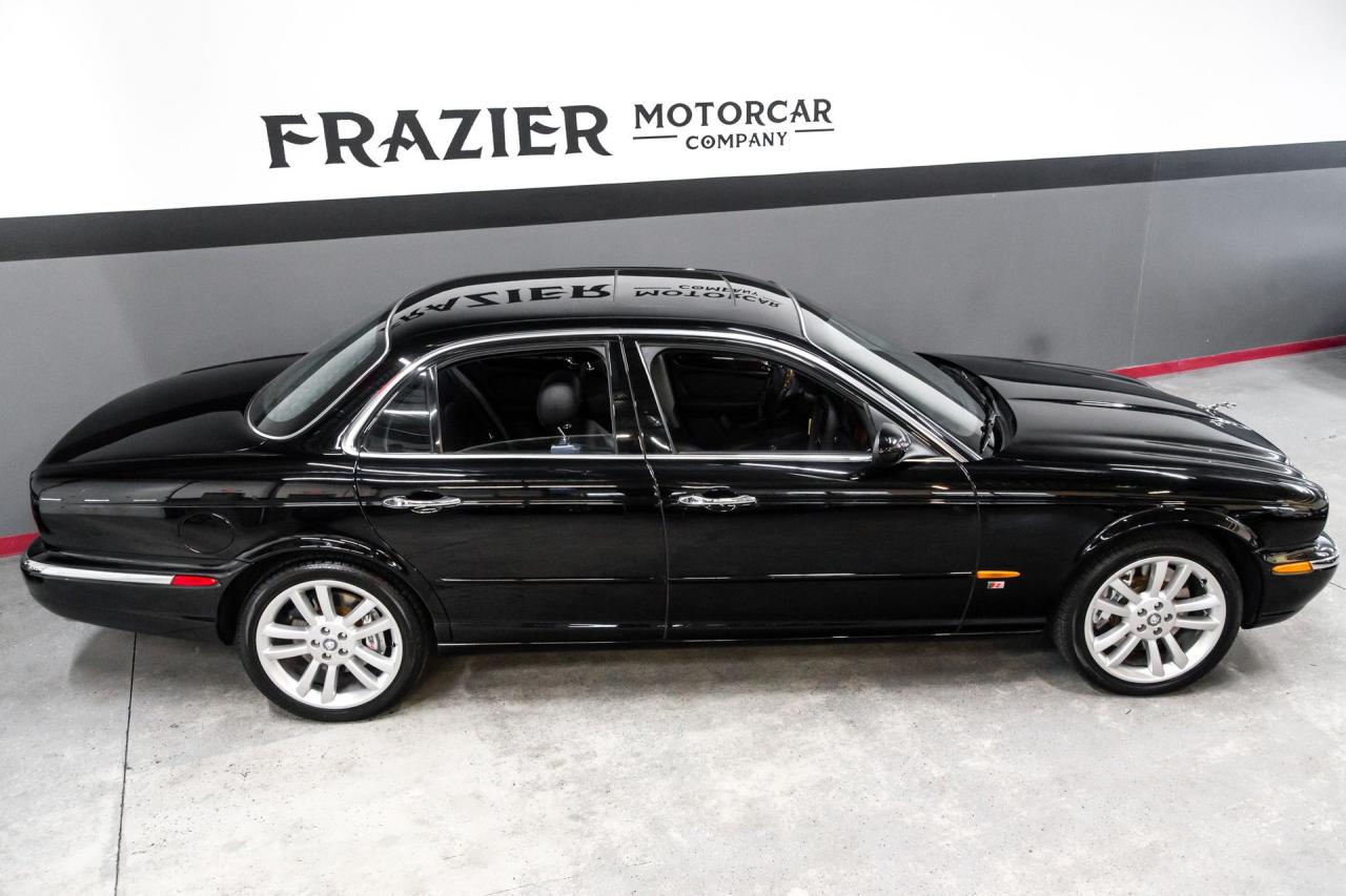 2004 Jaguar XJR SUPERCHARGED V8