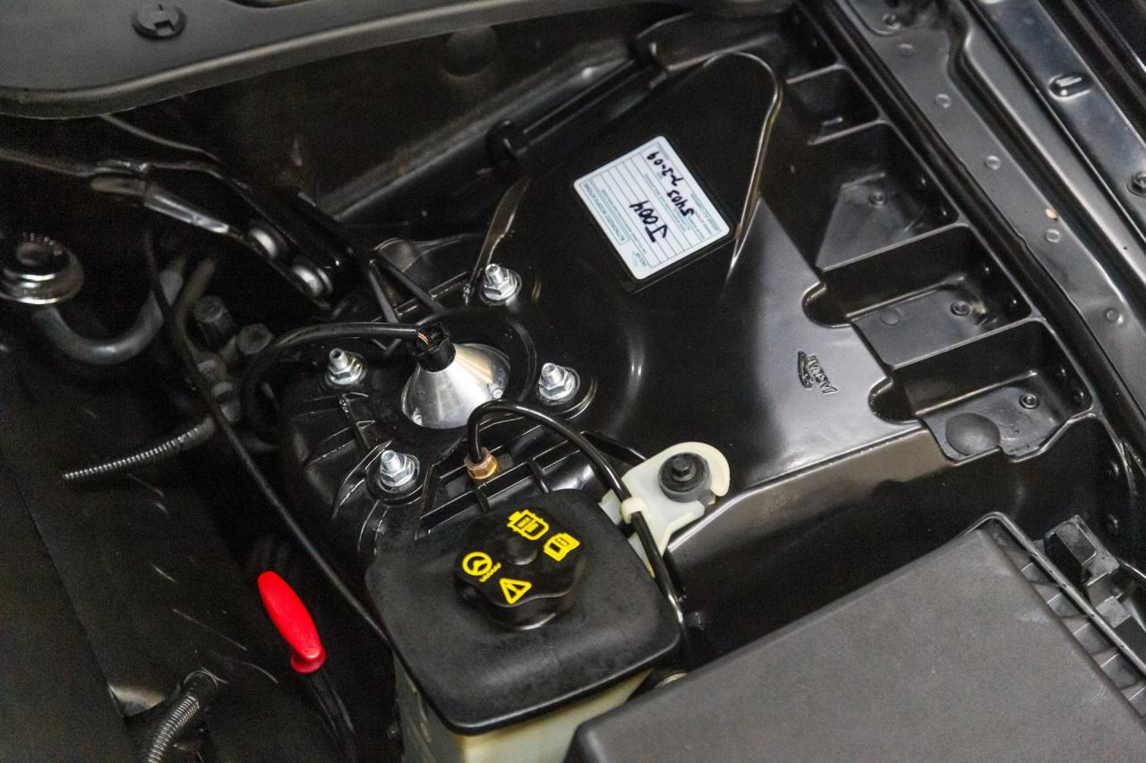 2004 Jaguar XJR SUPERCHARGED V8