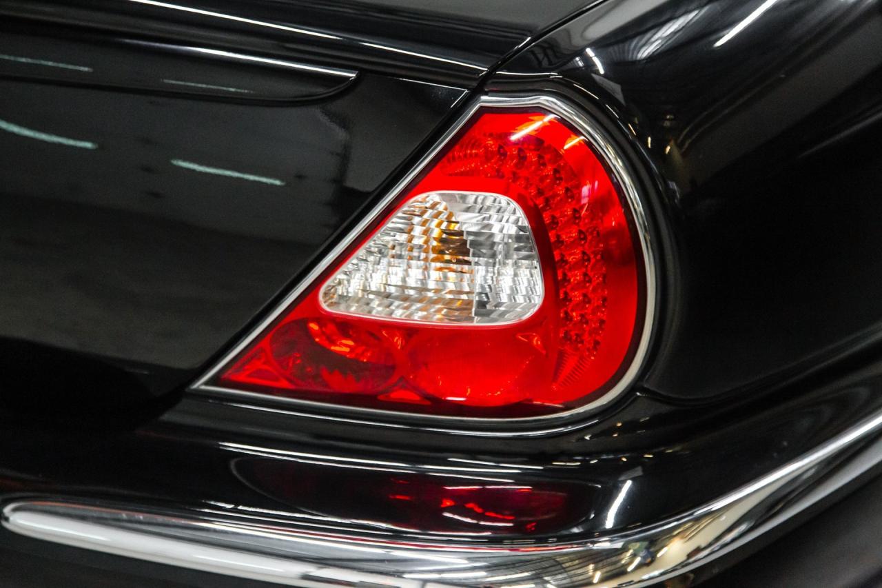 2004 Jaguar XJR SUPERCHARGED V8