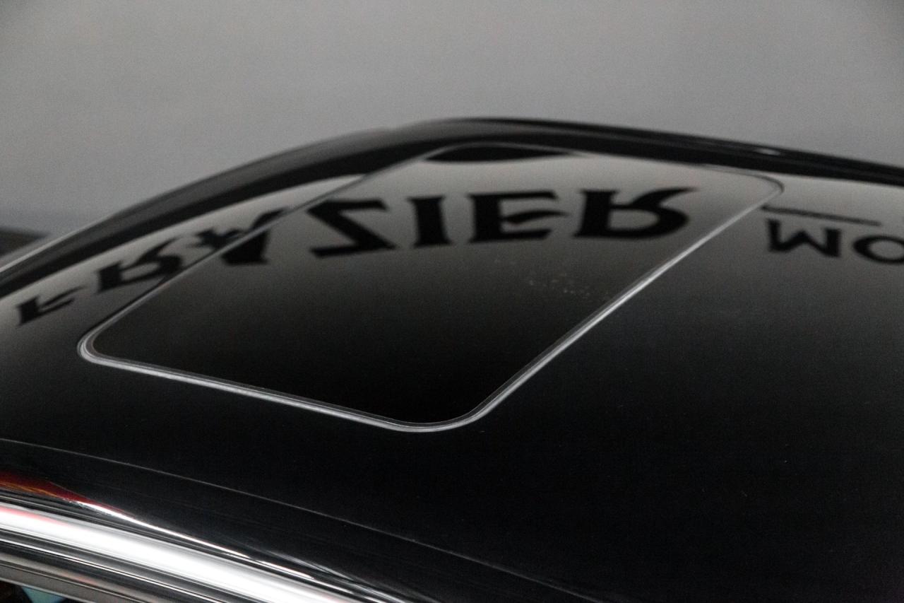 2004 Jaguar XJR SUPERCHARGED V8