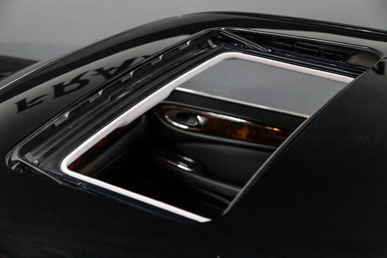 2004 Jaguar XJR SUPERCHARGED V8