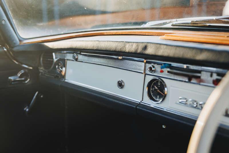 1964 Mercedes - Benz 230 SL PAGODA