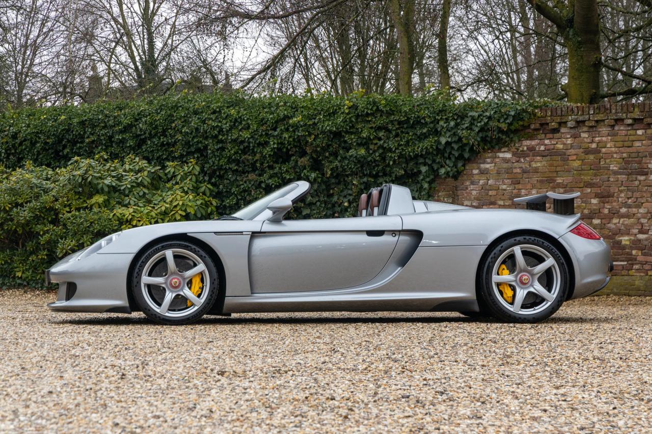 2005 Porsche Carrera GT &ldquo;The road-going race car&rdquo;