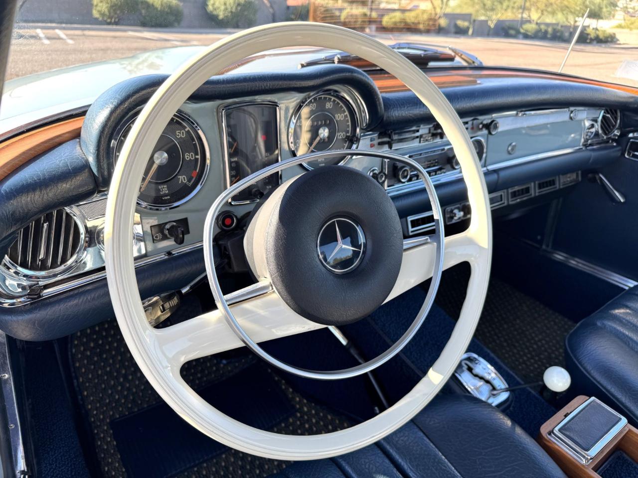 1971 Mercedes - Benz 280 SL Pagoda