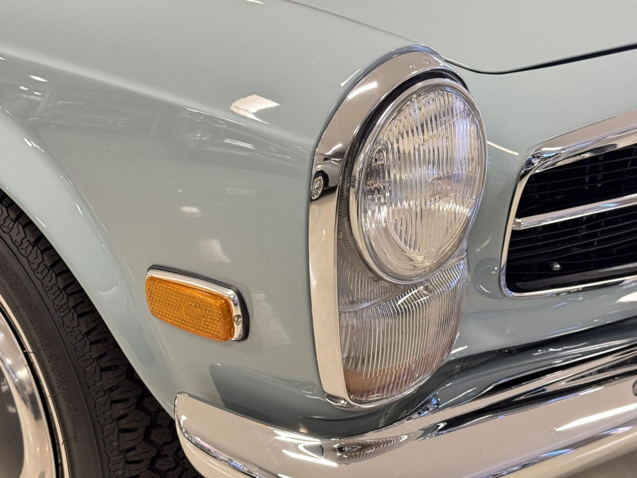 1971 Mercedes - Benz 280 SL Pagoda