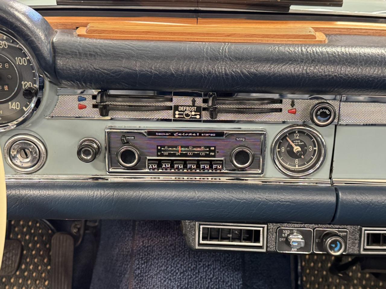 1971 Mercedes - Benz 280 SL Pagoda